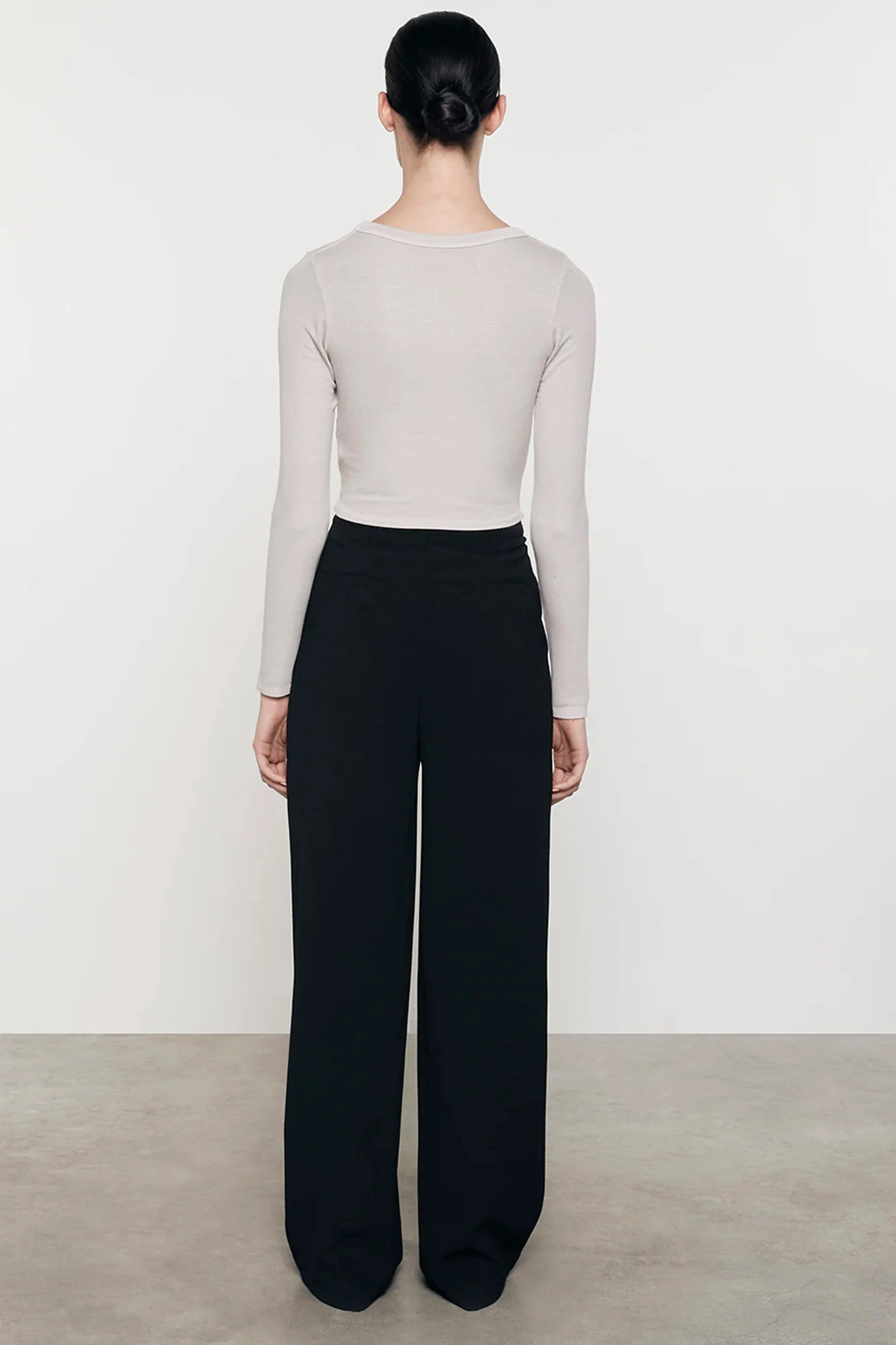 ENZA COSTA | Silk Knit Long Sleeve Tuck Top - Chalk