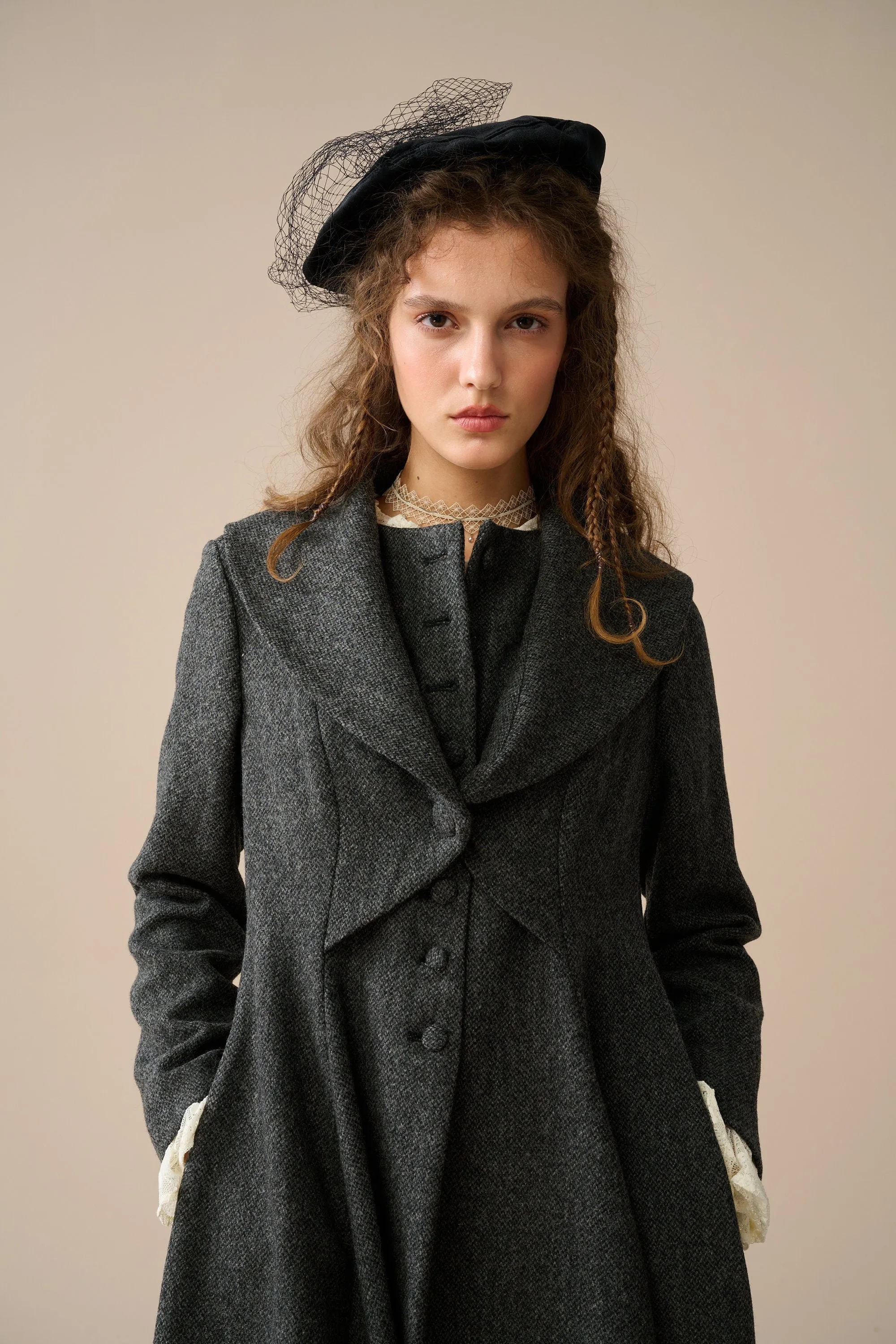 Gemma 17 | 100% wool victorian coat