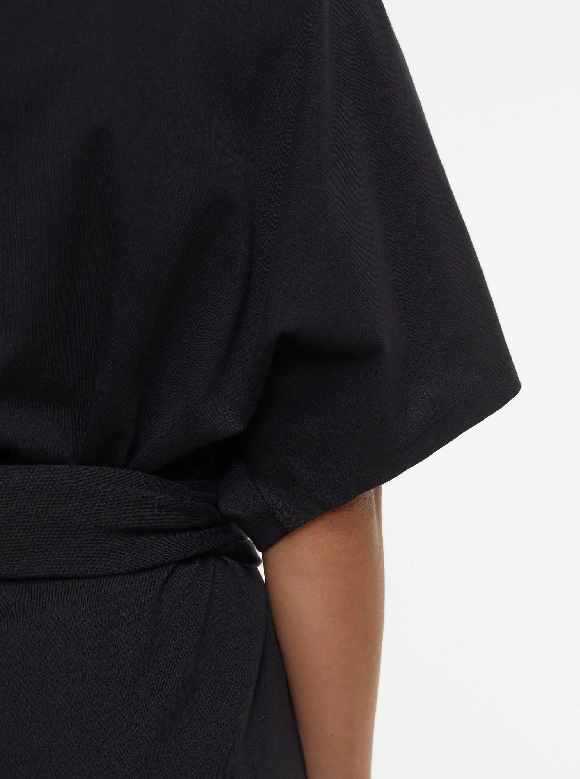 JERSEY WRAP DRESS | BLACK