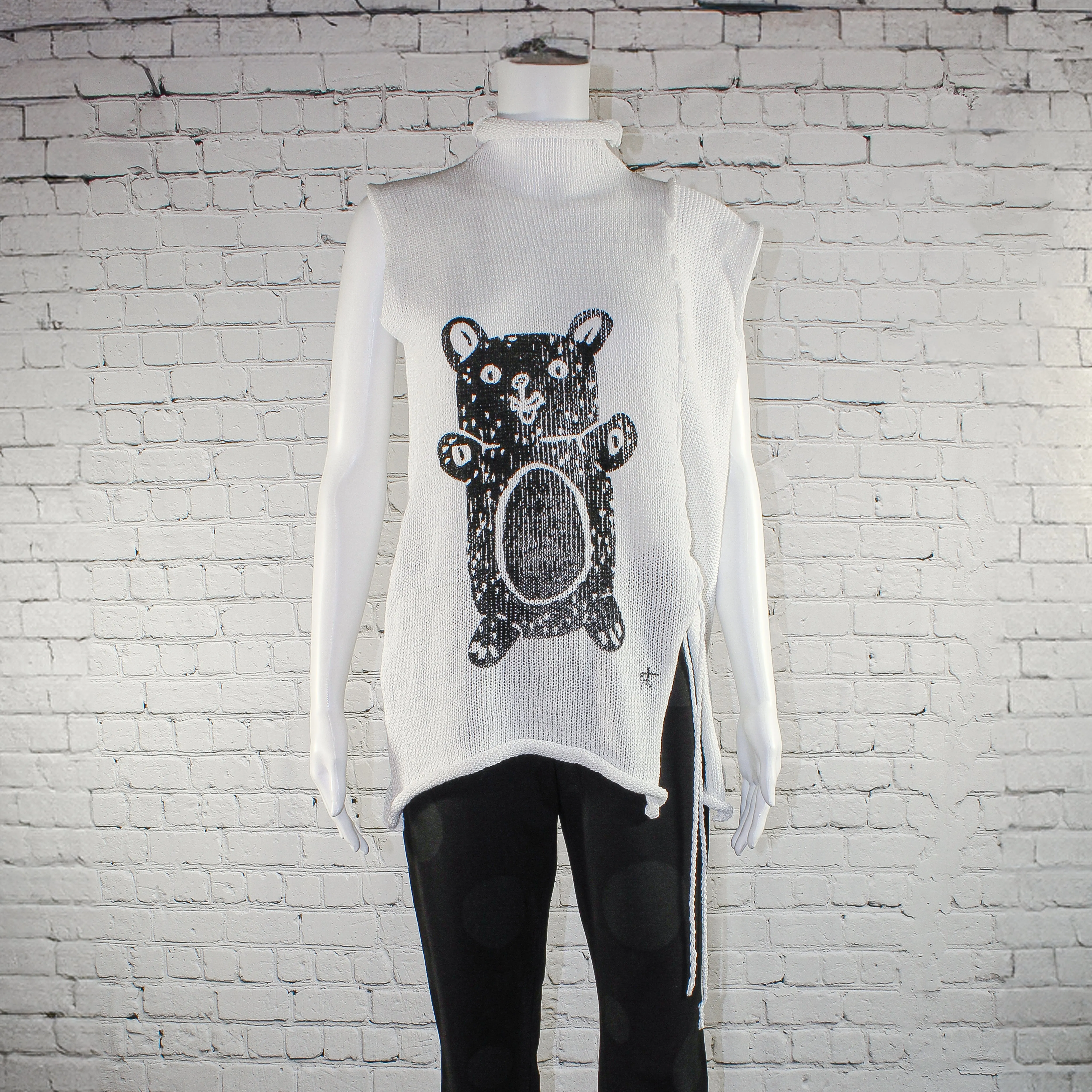 SALE! Ellen Sleeveless Top in White with Bear by Paper Temples