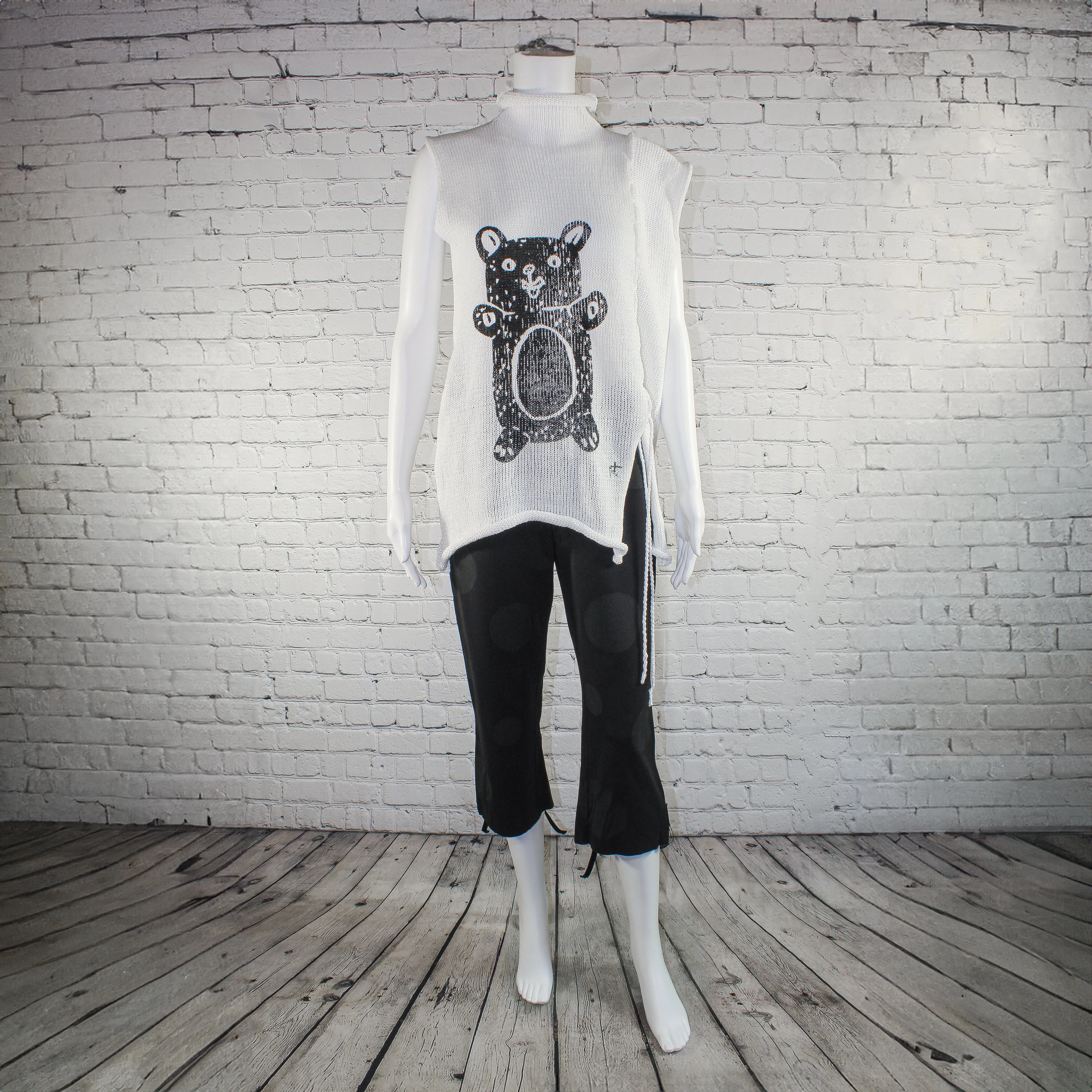 SALE! Ellen Sleeveless Top in White with Bear by Paper Temples