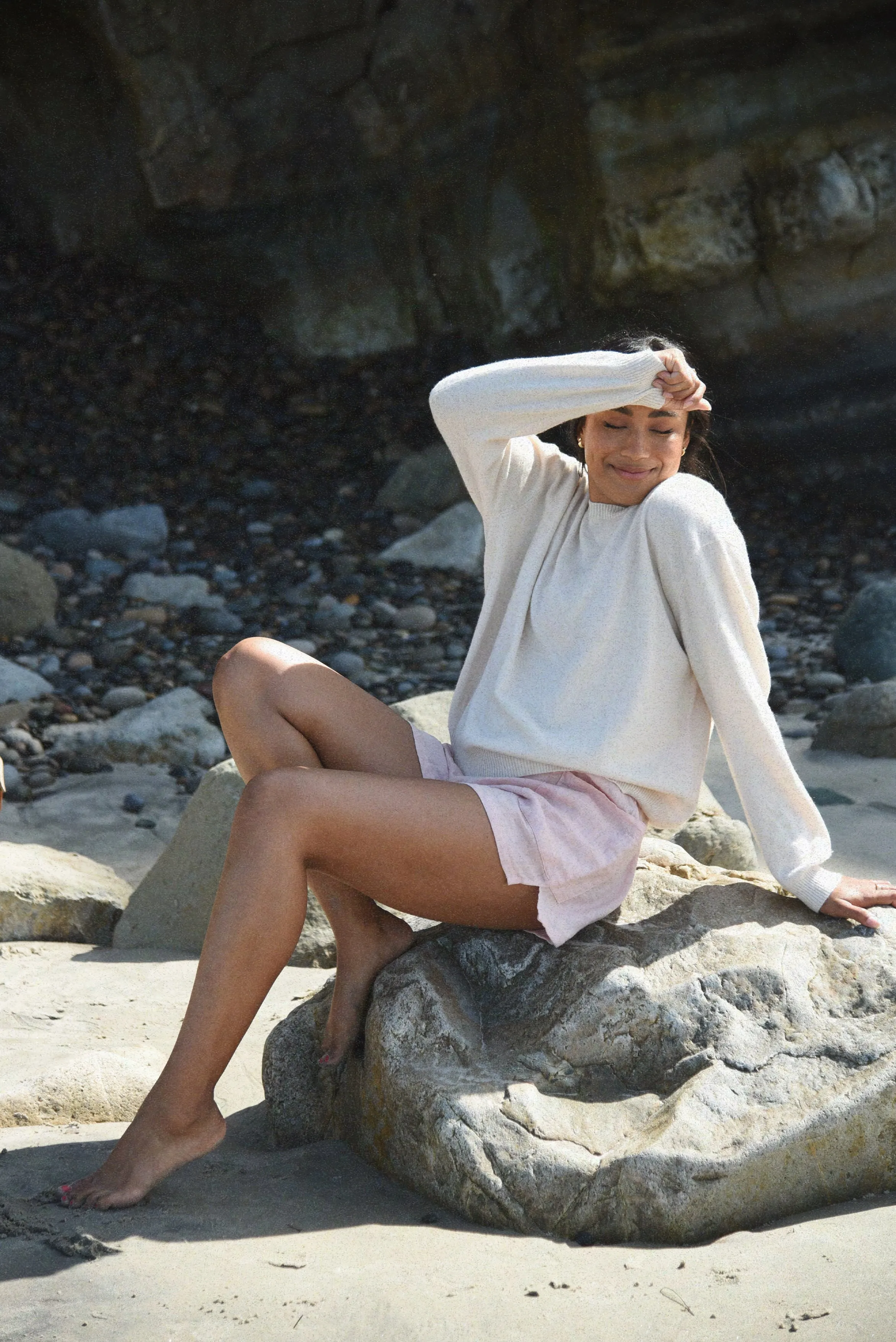 The Cashmere Cove Crew Neck // Moon